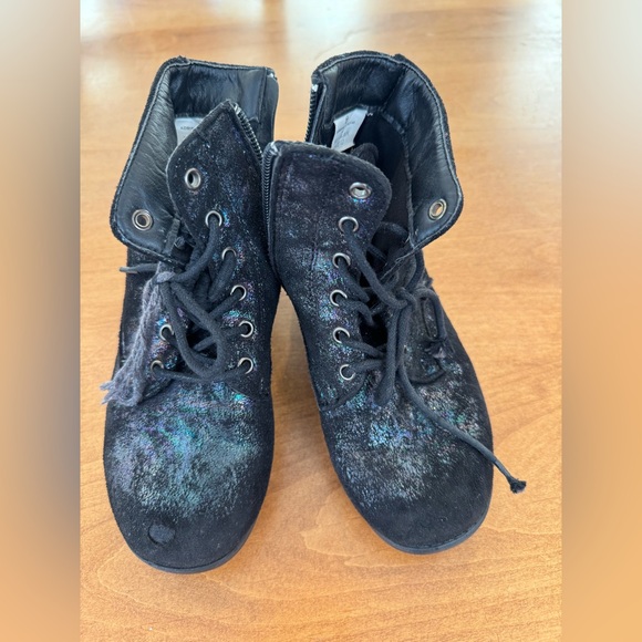 Adrienne Vittadini Kids' Iridescent Black Combat Boots - Picture 1 of 6
